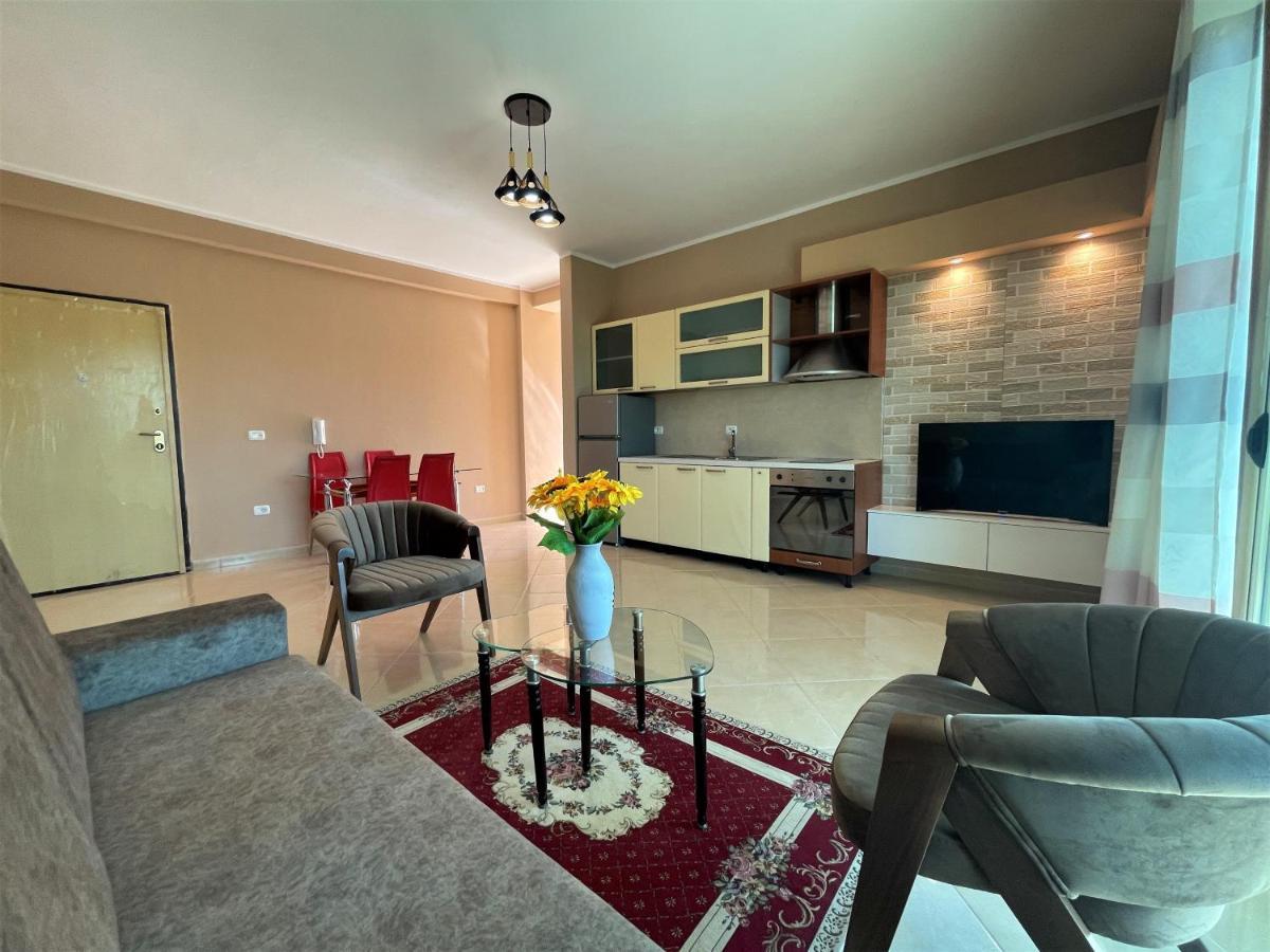 Brand24 Apartment Vlore Luaran gambar